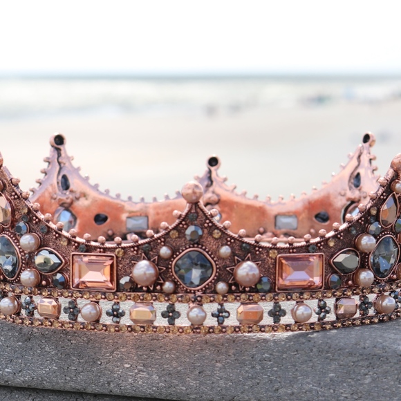 Accessories - Crown with Champagne Pearls & Smoky Topaz Crystals